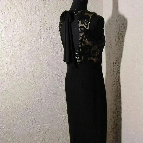 Vince camuto sequin crepe column Gown. - Picture 11 of 16